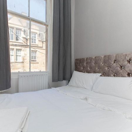 Bright & Homely City Centre Apartment Near Holyrood 爱丁堡 外观 照片