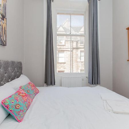 Bright & Homely City Centre Apartment Near Holyrood 爱丁堡 外观 照片